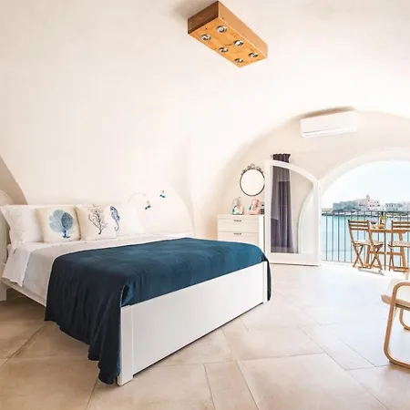 La Banchina Sea View Apartment Vieste